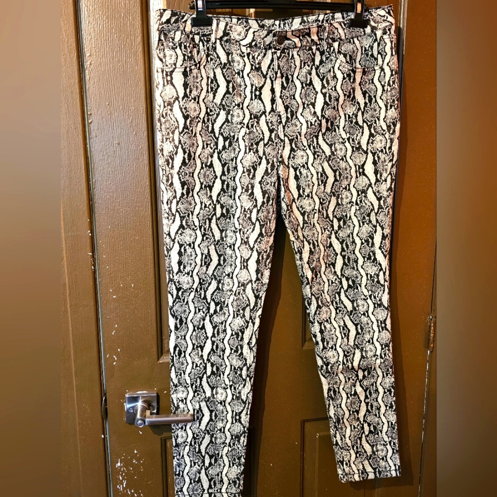 16W wild fable skinny jeans snakeskin